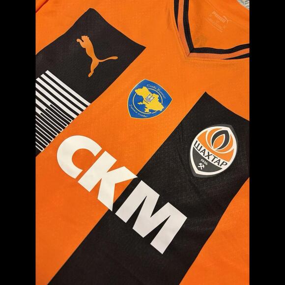 SHAKHTAR DONETSK 2022/23 MATCH WORN & SIGNED JERSEY SUDAKOV #8 UKRAINE PUMA M - Picture 3 of 9